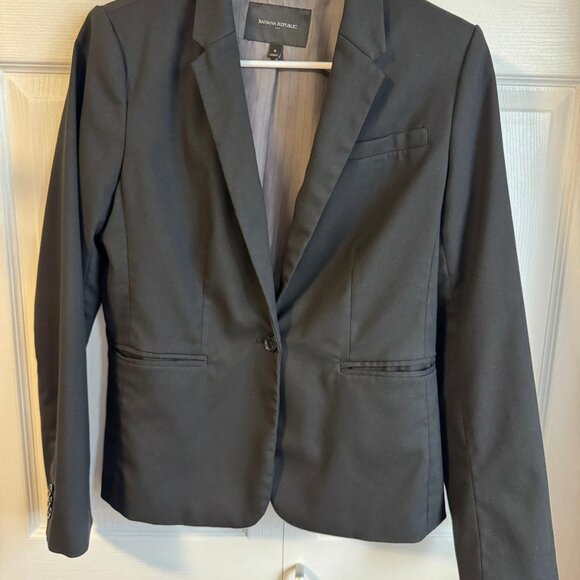 Black Short Blazer - Picture 2 of 4